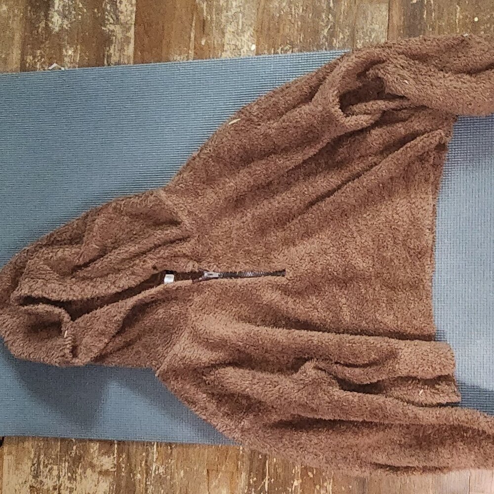 Very soft cropped sweatshirt
